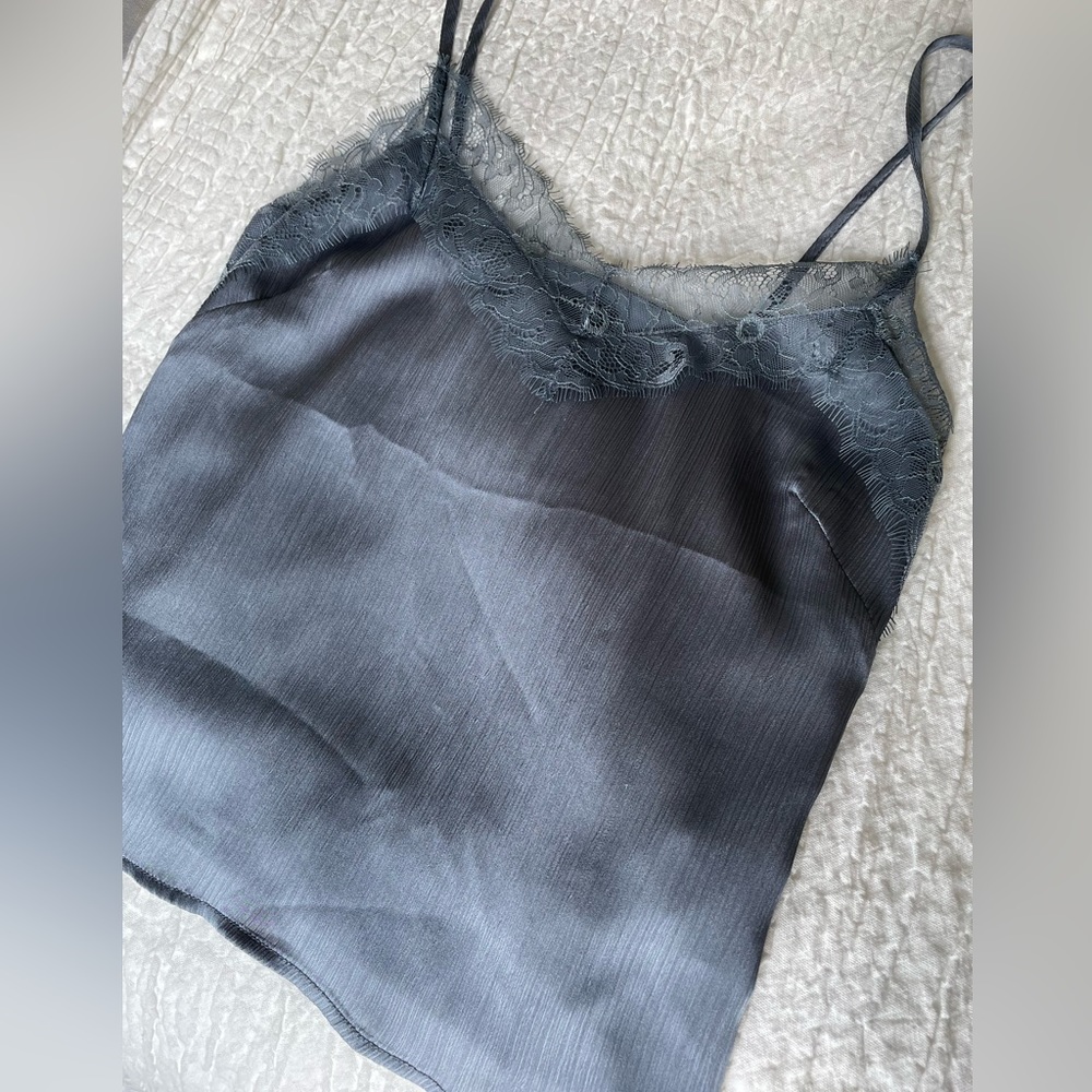 ❗️SOLD❗️Like new - Dynamite satin and lace cami